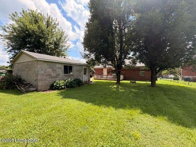 Photo of 122 Owings Blvd, Bardstown, KY 40004 (MLS # 1723937)