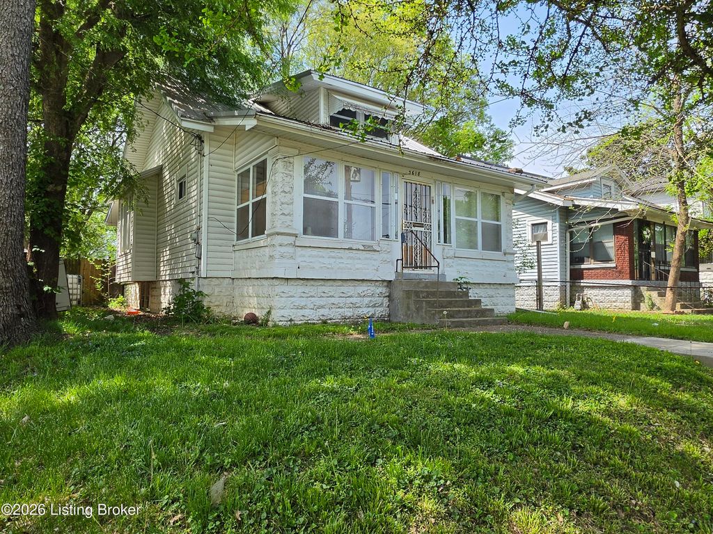 Photo of 3618 Larkwood Ave, Louisville, KY 40212 (MLS # 1714415)