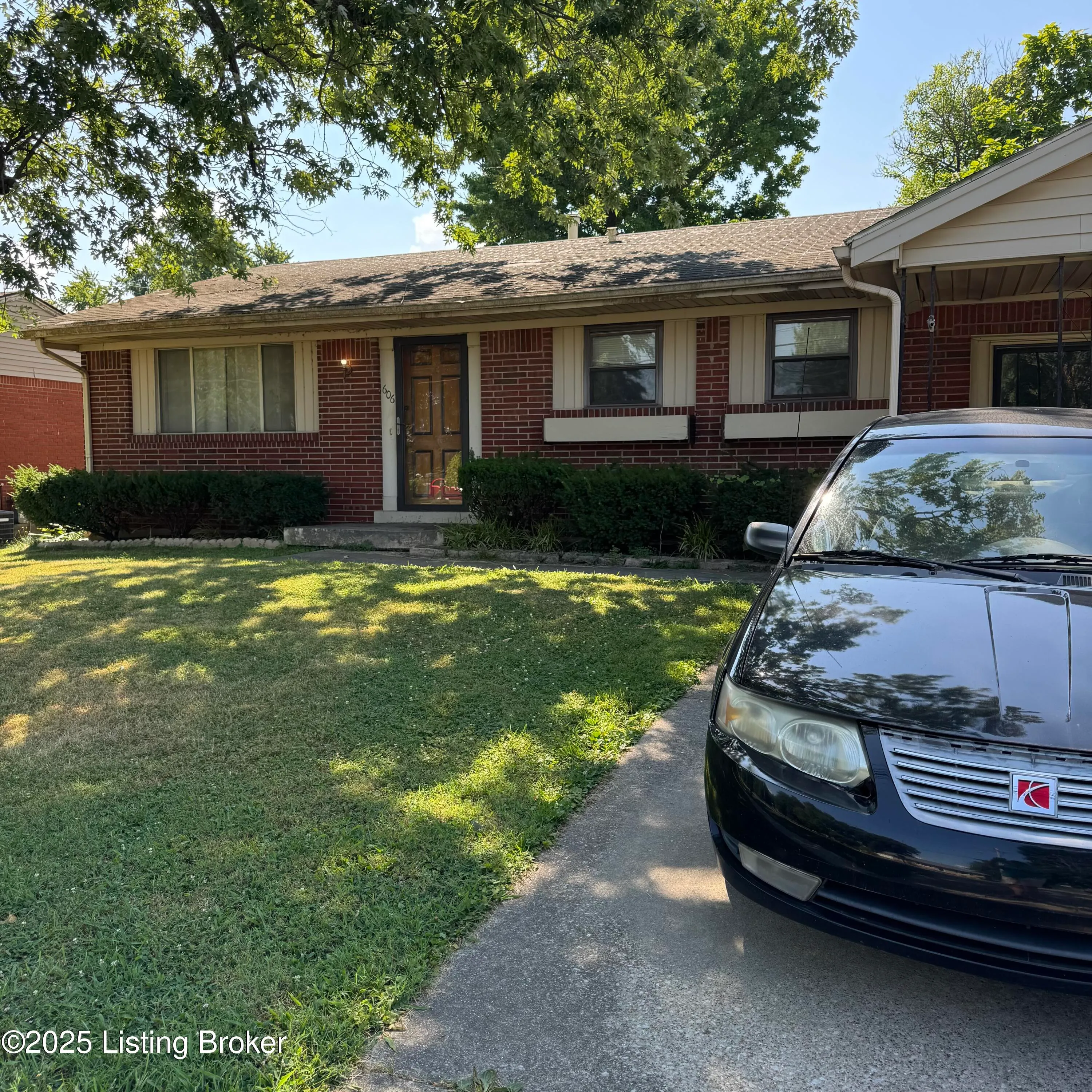 Fairdale, Kentucky 40118, United States, 3 Bedrooms Bedrooms, ,1 BathroomBathrooms,Residential,Active,170897