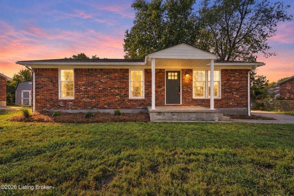 Photo of 48 Grant Ave, Bardstown, KY 40004 (MLS # 1731455)