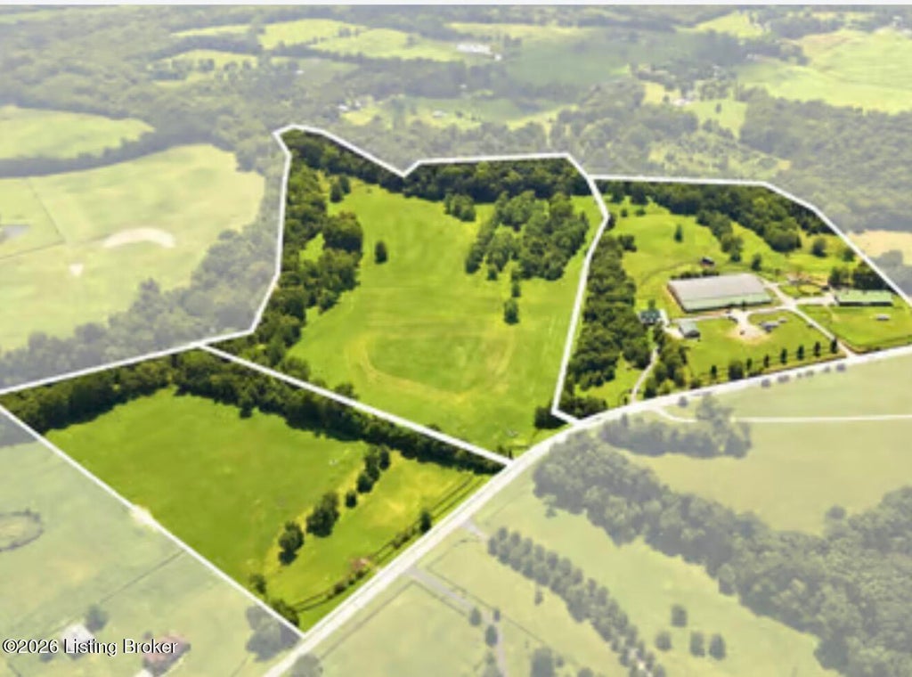 Photo of 1424 Bluegrass Pkwy, La Grange, KY 40031 (MLS # 1726259)