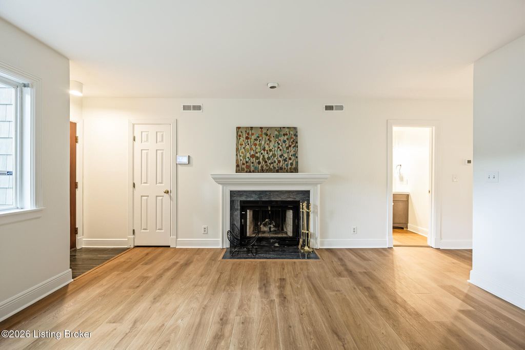 Photo of 750 Zorn Ave #3, Louisville, KY 40206 (MLS # 1722439)