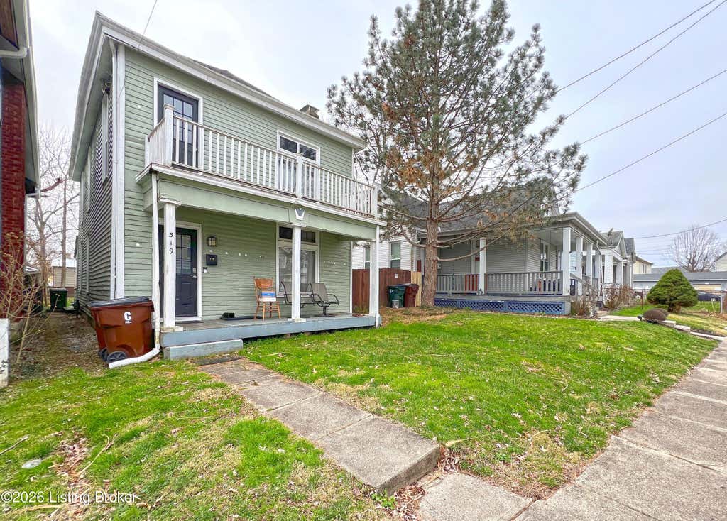 Photo of 319 E 42nd St, Covington, KY 41015 (MLS # 1723383)