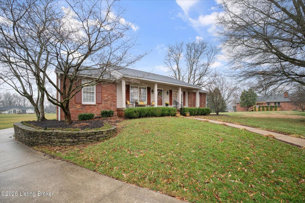 Photo of 705 Hollow Trace, Shelbyville, KY 40065 (MLS # 1710672)