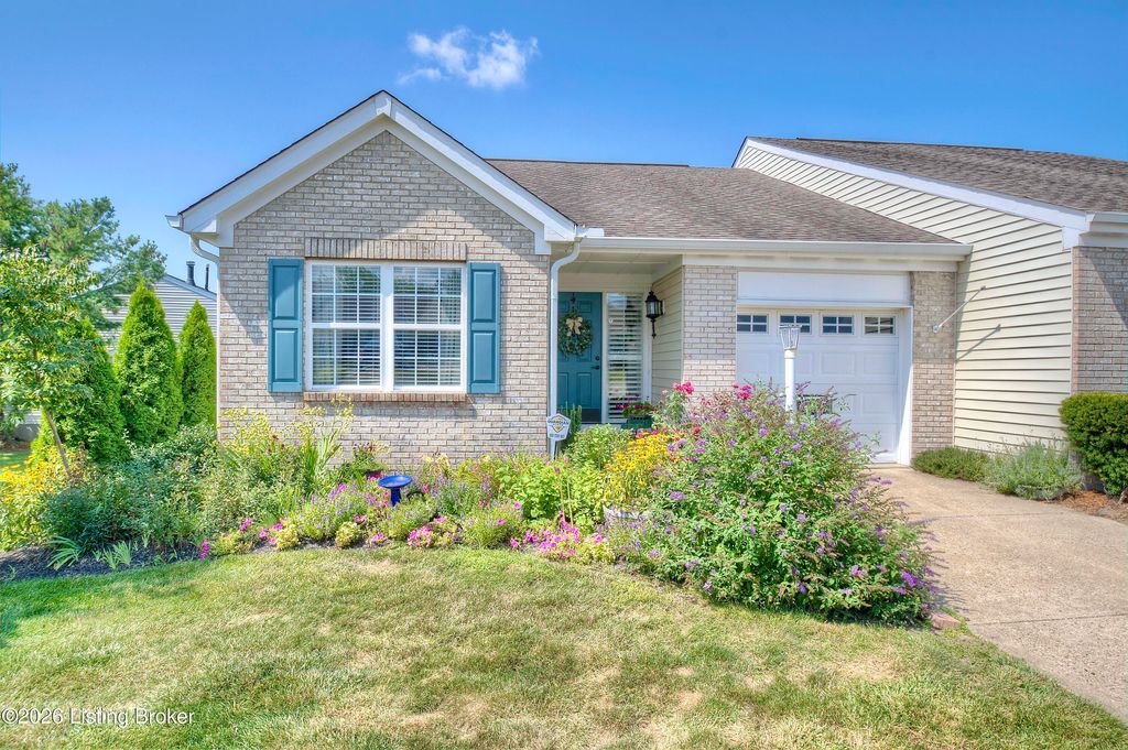 Photo of 8465 Bridle Ct, Florence, KY 41042 (MLS # 1707581)