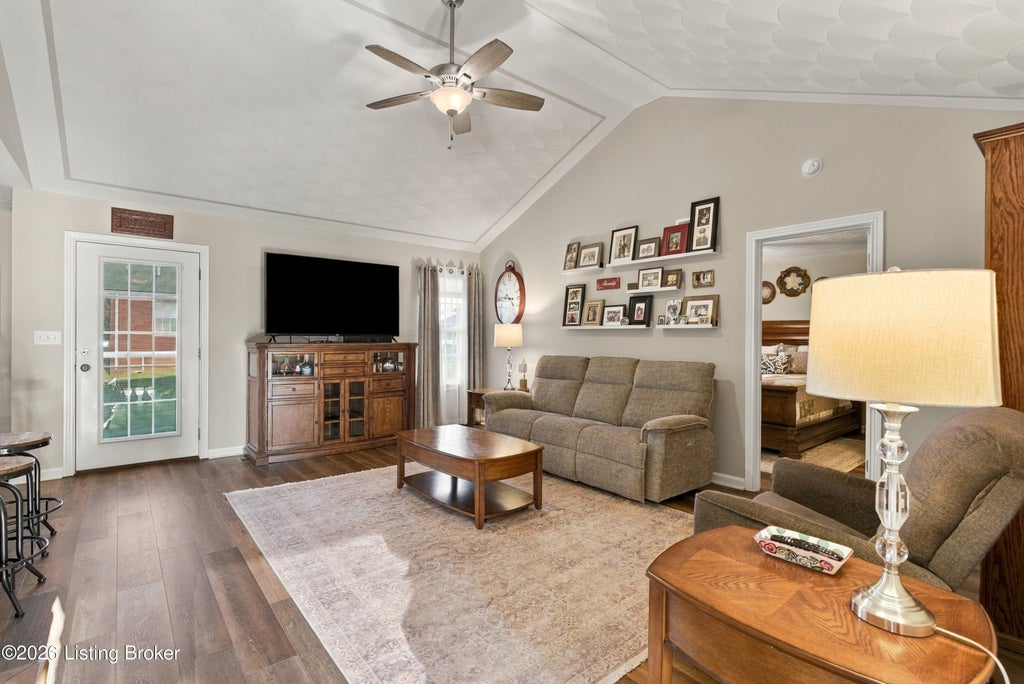 Photo of 314 John Hudson Ln, Mt Washington, KY 40047 (MLS # 1731700)
