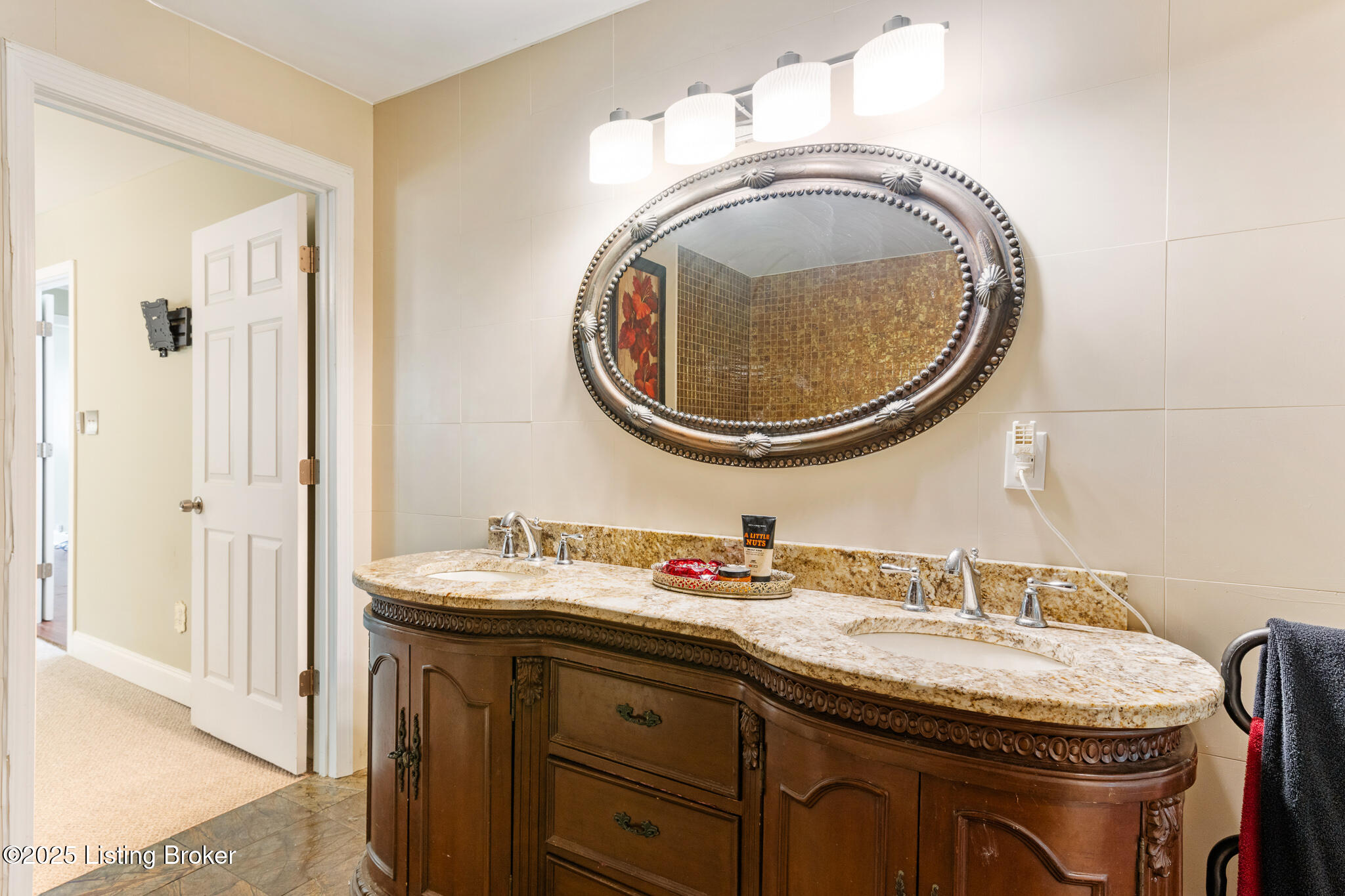 3446 W Jefferson St, Louisville, Kentucky image 27