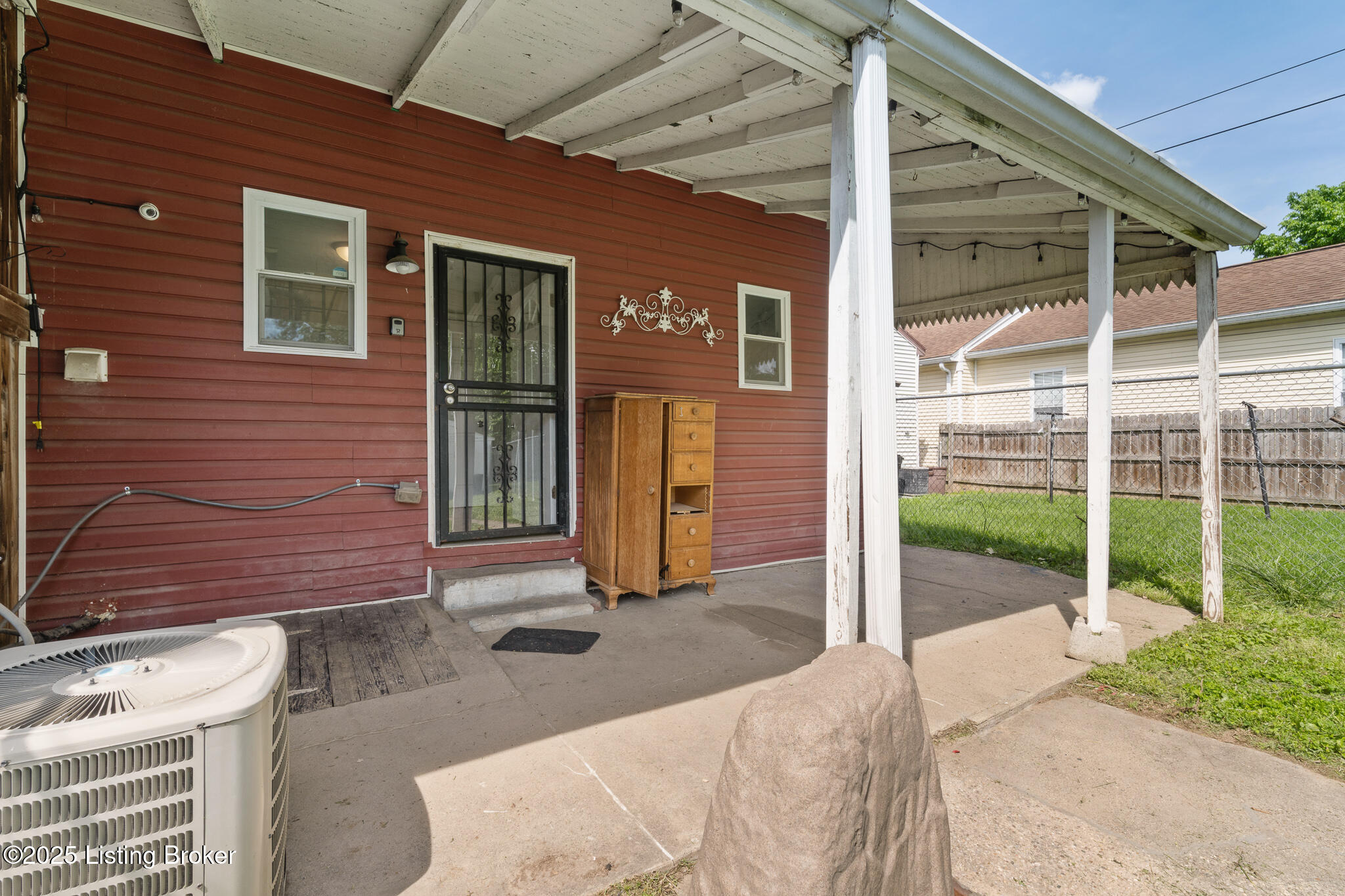 3446 W Jefferson St, Louisville, Kentucky image 9