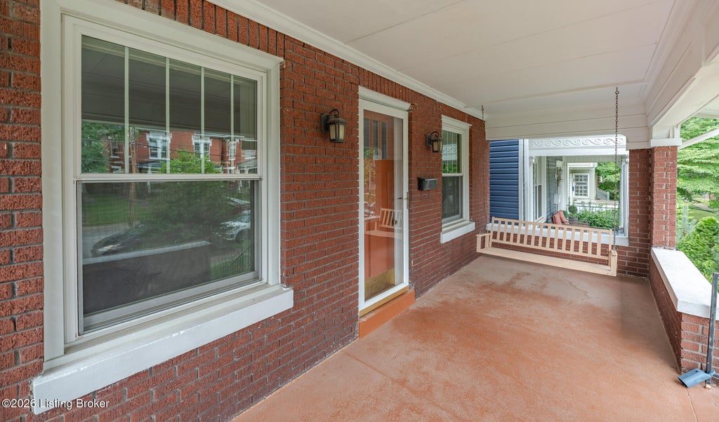 Photo of 2019 Bonnycastle Ave, Louisville, KY 40205 (MLS # 1722066)