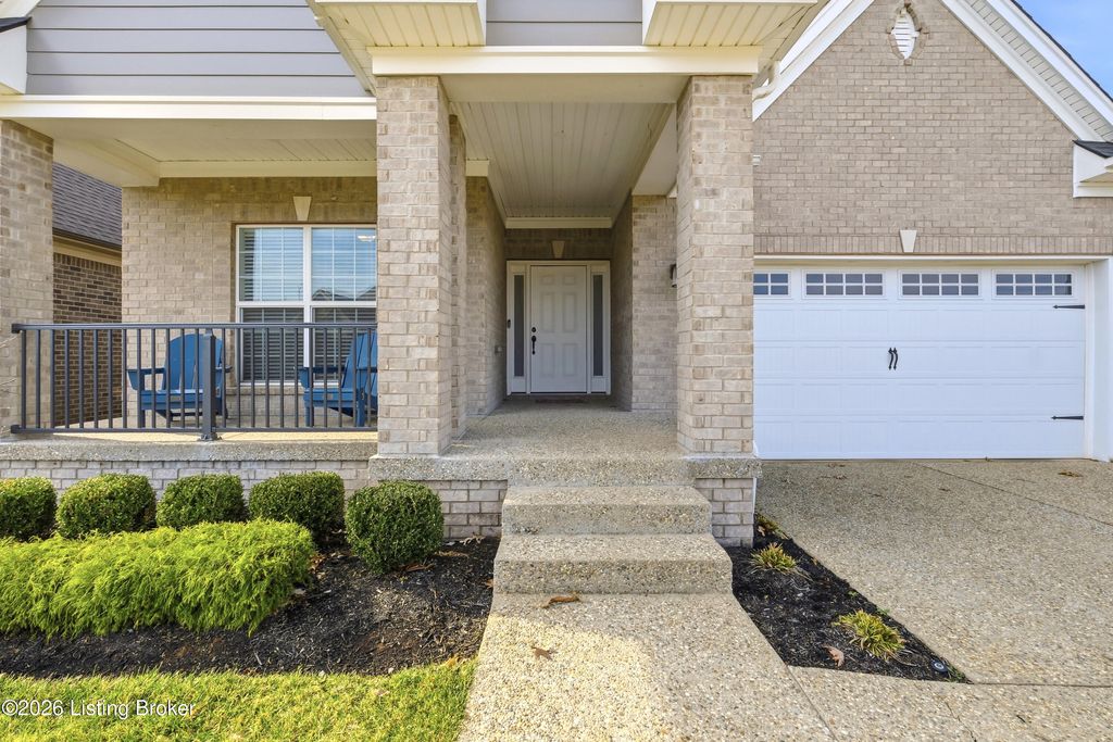 Photo of 1302 Conservatory Ln, Louisville, KY 40223 (MLS # 1715690)