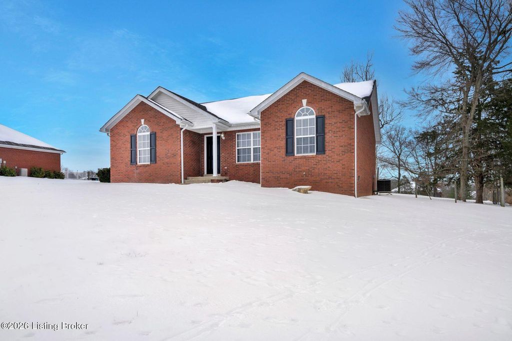 Photo of 107 Ruby Ct, Bardstown, KY 40004 (MLS # 1708485)