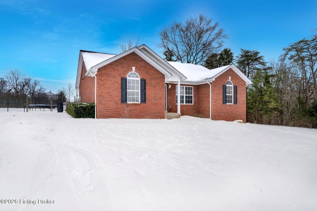 Photo of 107 Ruby Ct, Bardstown, KY 40004 (MLS # 1708485)