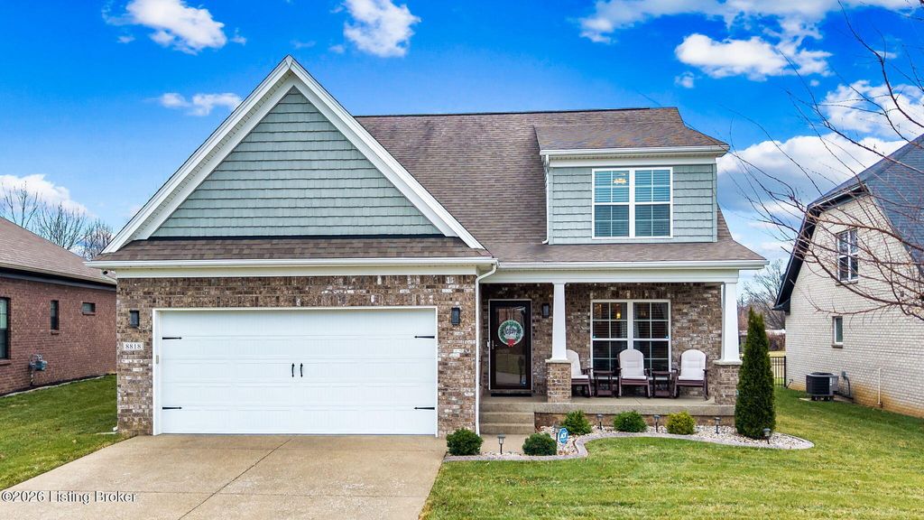 Photo of 8818 Stara Way, Jeffersontown, KY 40299 (MLS # 1710426)