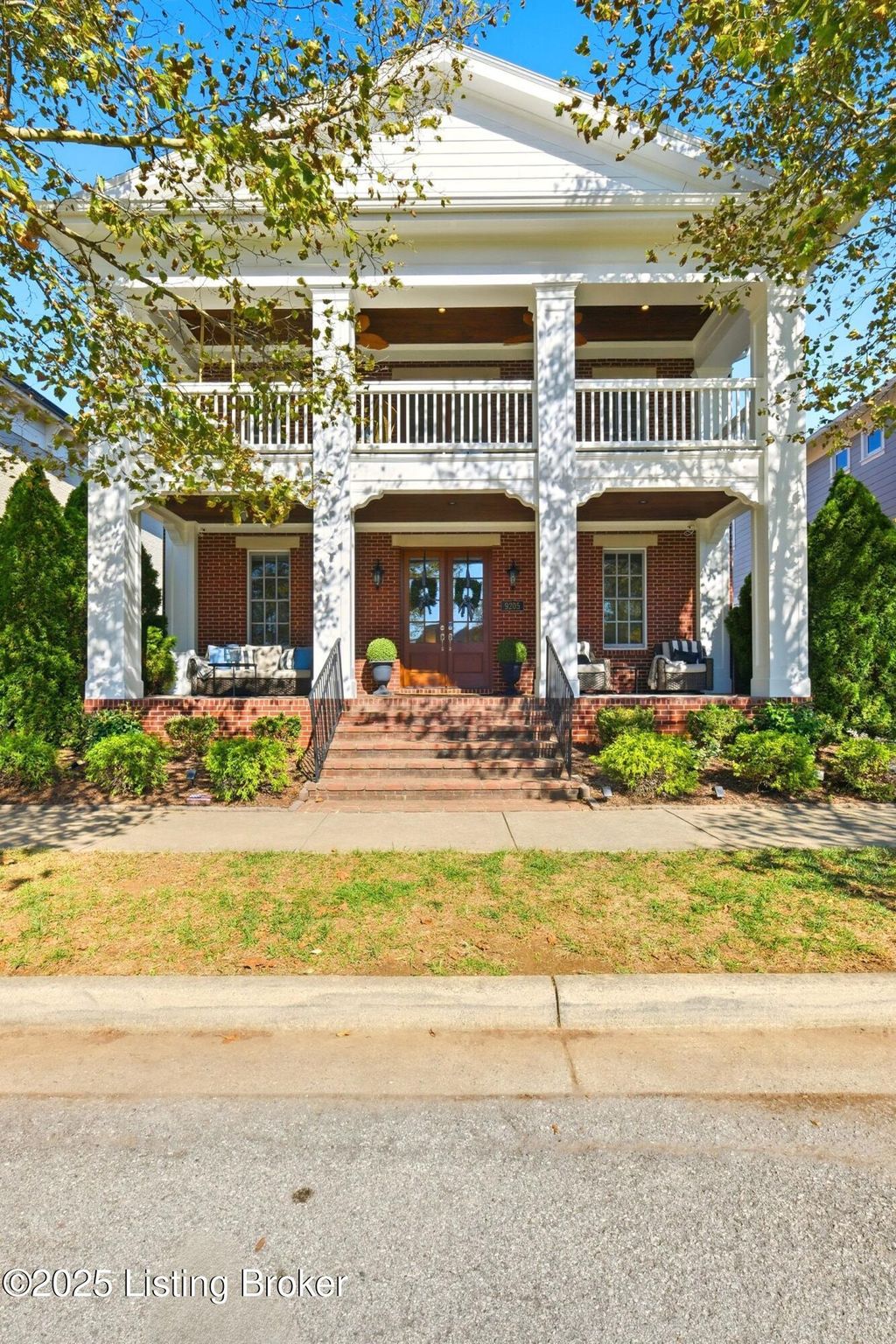 Photo of 9205 Bergamot Dr, Prospect, KY 40059 (MLS # 1704787)