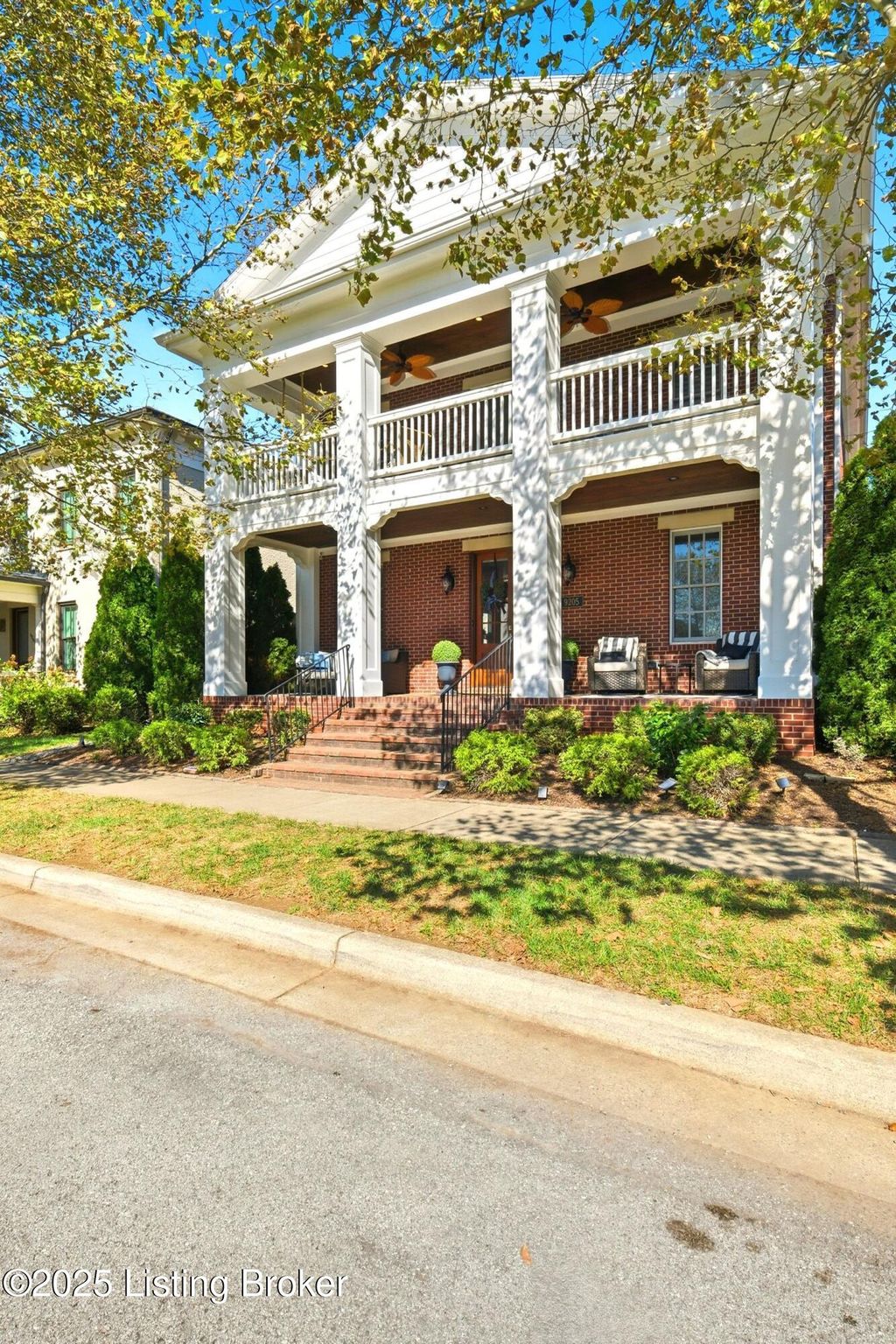 Photo of 9205 Bergamot Dr, Prospect, KY 40059 (MLS # 1704787)