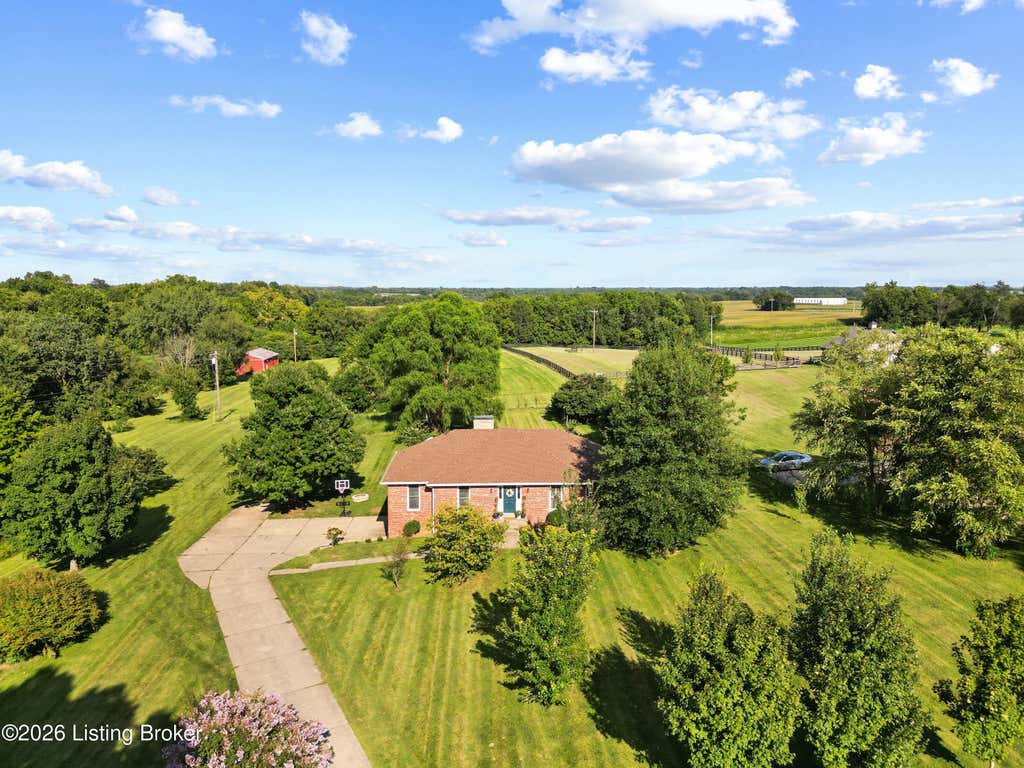 Photo of 5241 Orphan Ln, Shelbyville, KY 40065 (MLS # 1725473)