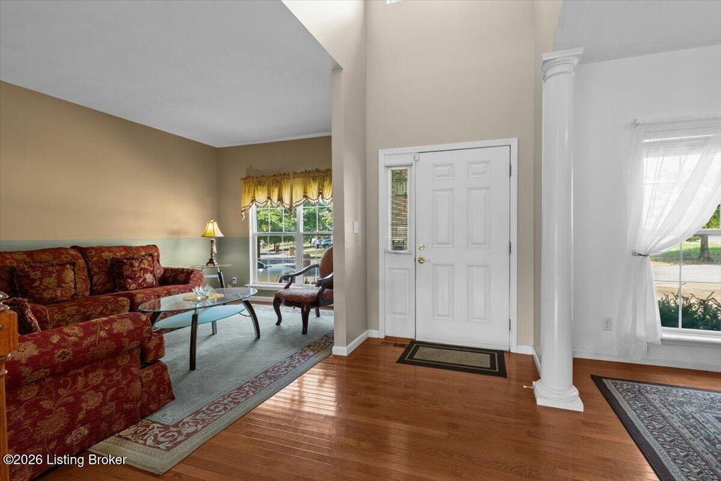 Photo of 3419 Stony Farm Dr, Louisville, KY 40299 (MLS # 1728599)