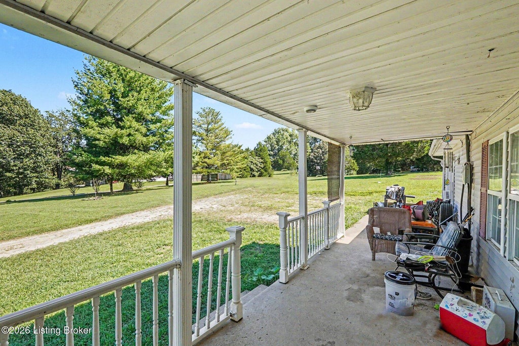 Photo of 1294 Irvington Bewleyville Ln, Irvington, KY 40146 (MLS # 1729771)