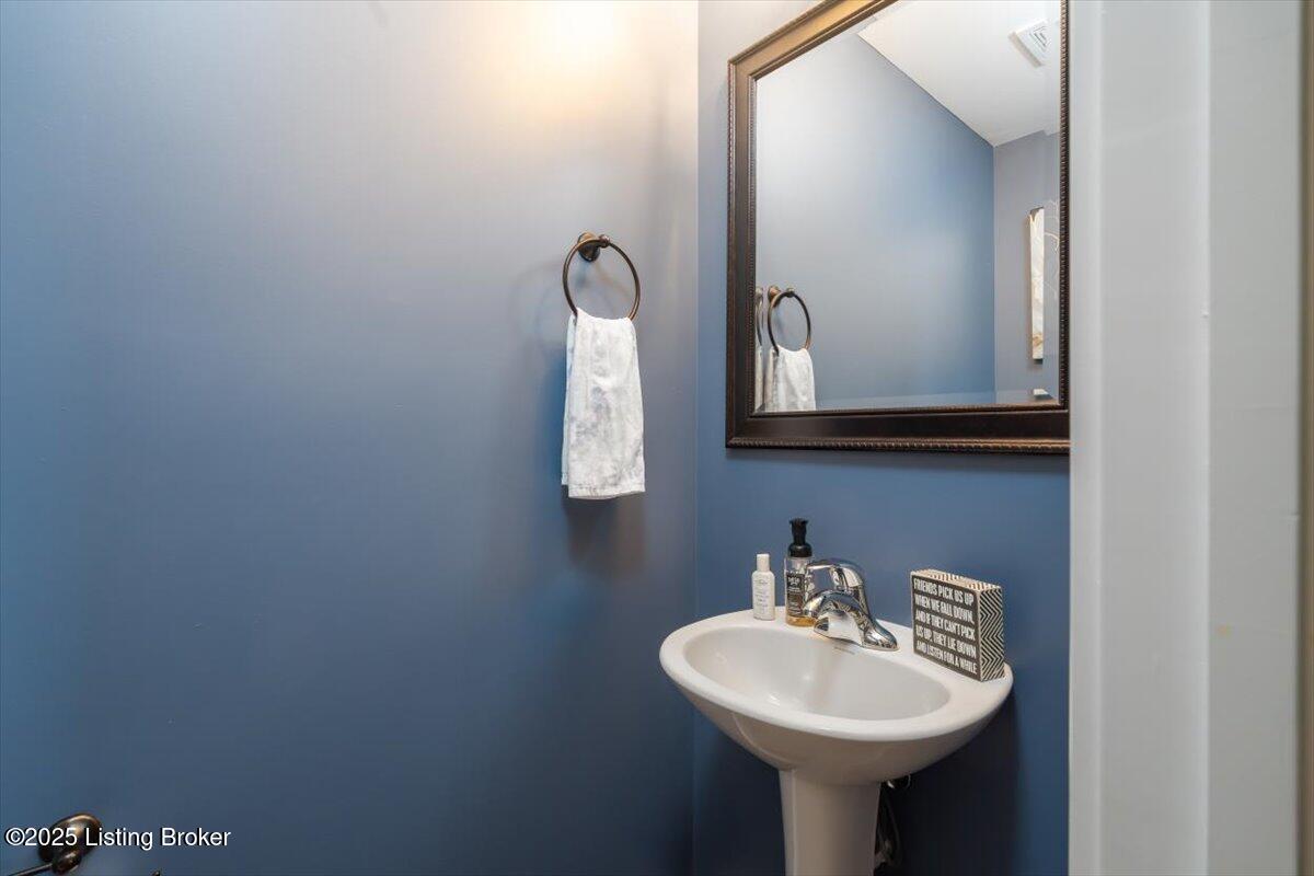172 John Hudson Ln, Mt Washington, Pennsylvania image 14