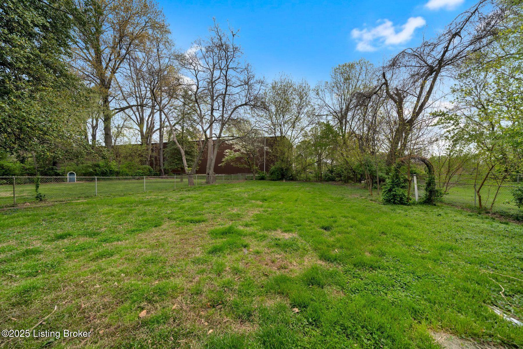 4423 Savage Dr, Louisville, Kentucky image 34