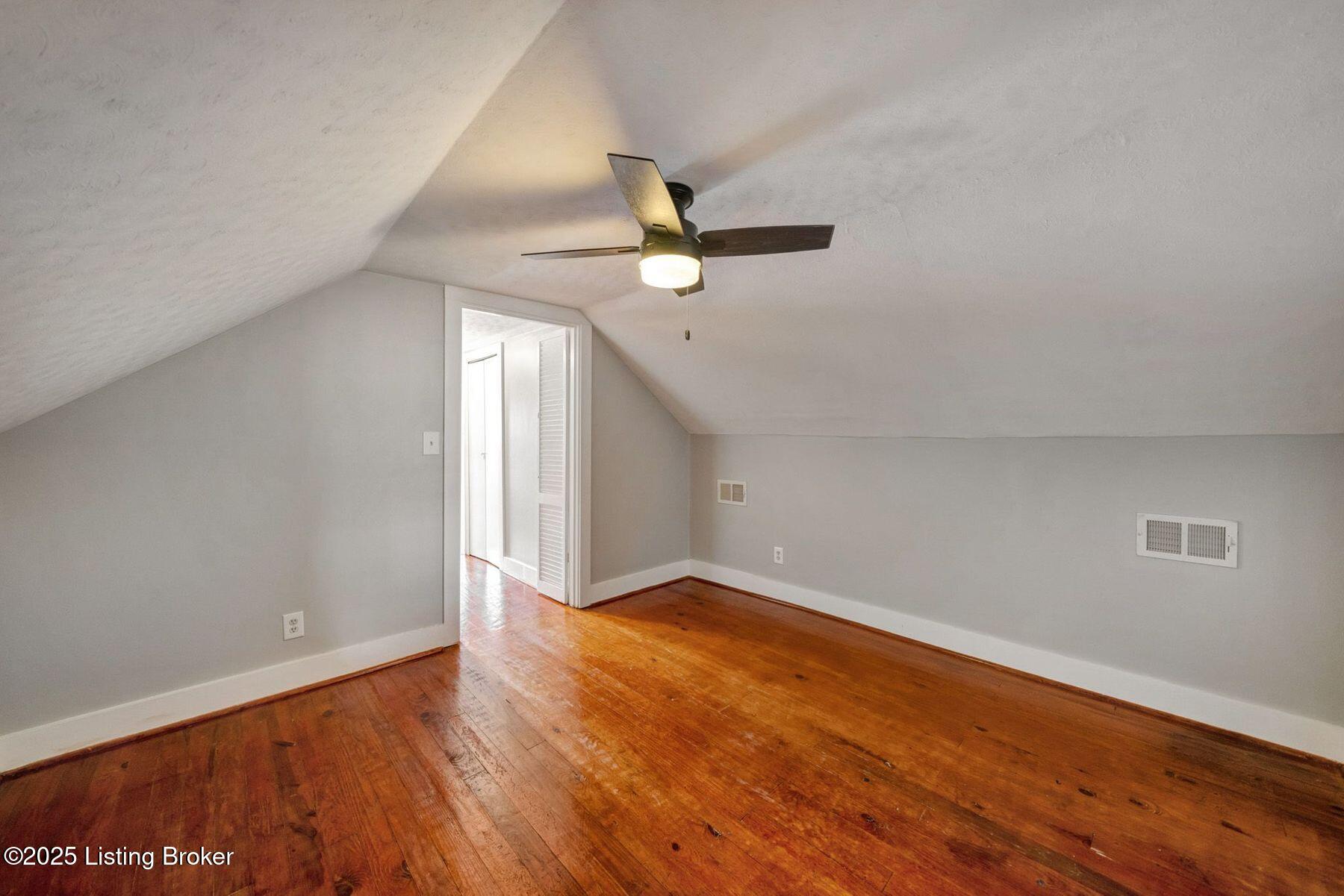 4423 Savage Dr, Louisville, Kentucky image 27