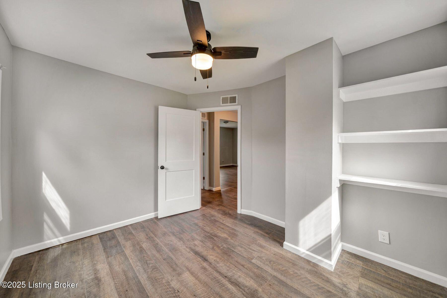 4423 Savage Dr, Louisville, Kentucky image 19