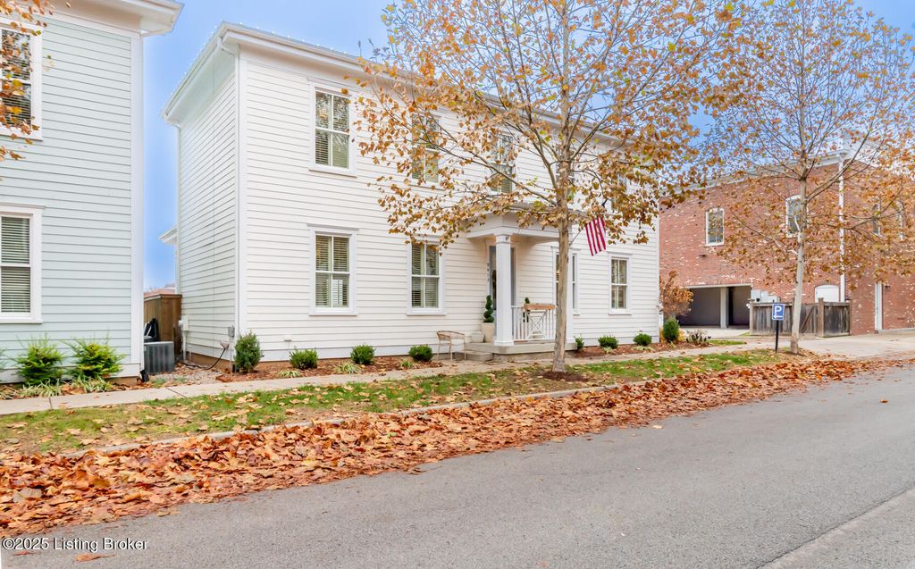 Photo of 9413 Civic Way, Prospect, KY 40059 (MLS # 1704058)