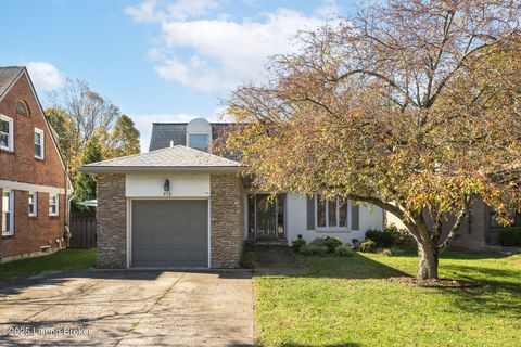 Photo of 916 Fenley Ave, Louisville, KY 40222 (MLS # 1702532)