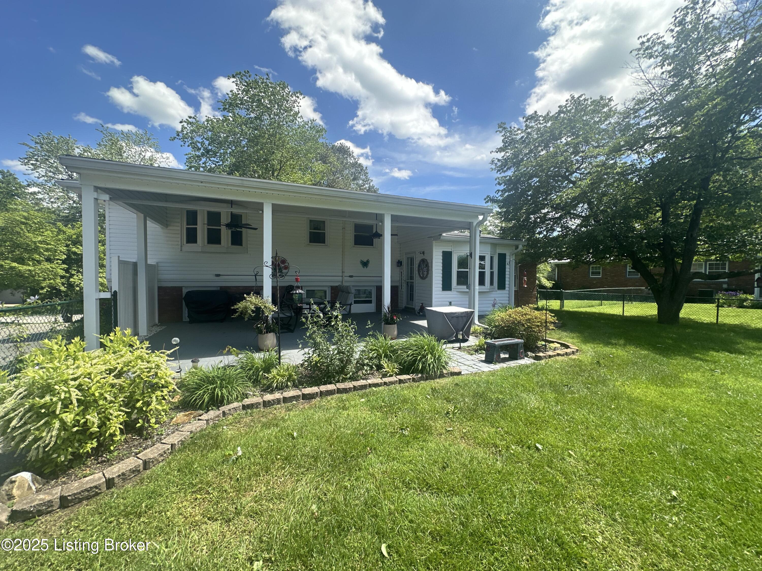 9816 Lakewood Dr, Louisville, Pennsylvania image 29