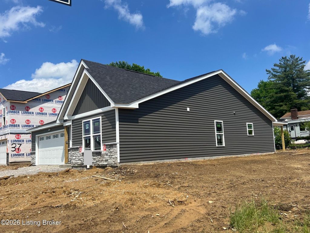 Photo of 7219 Jacks Landing Lndg, Louisville, KY 40291 (MLS # 1715224)