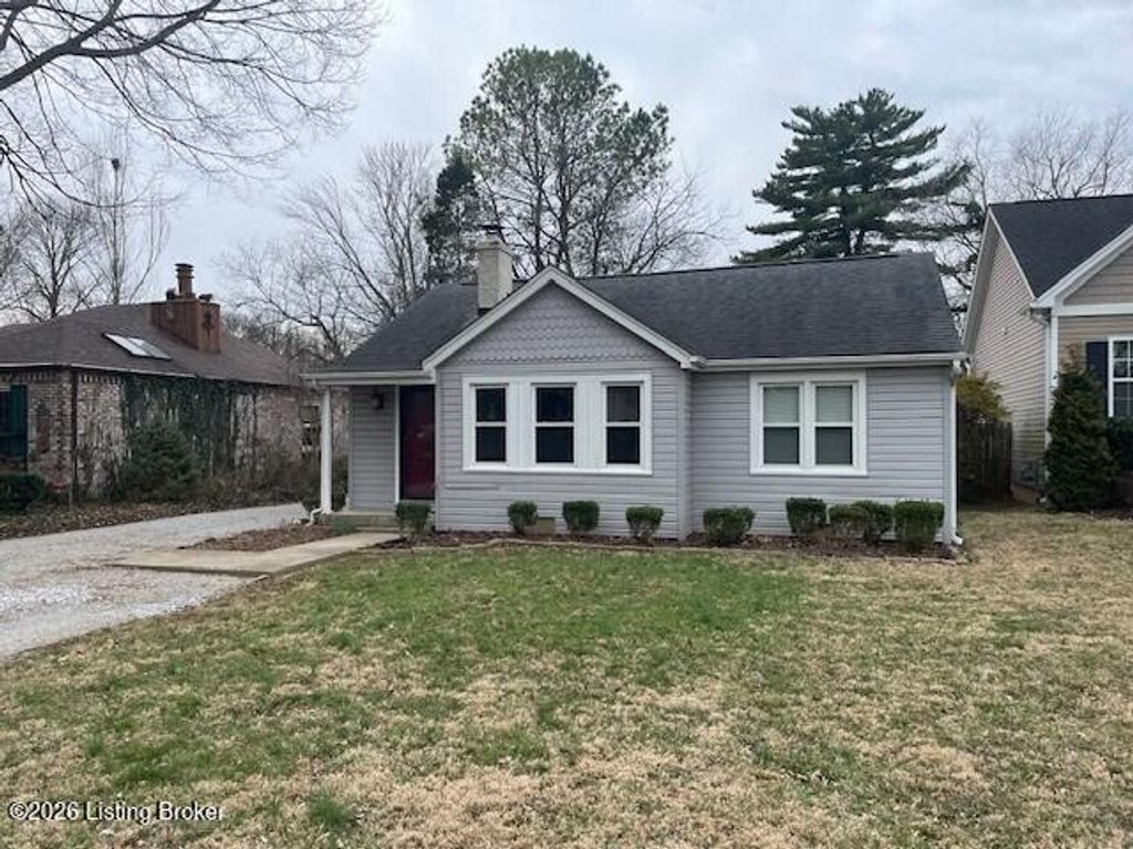 Photo of 826 Fountain Ave, Louisville, KY 40222 (MLS # 1709815)
