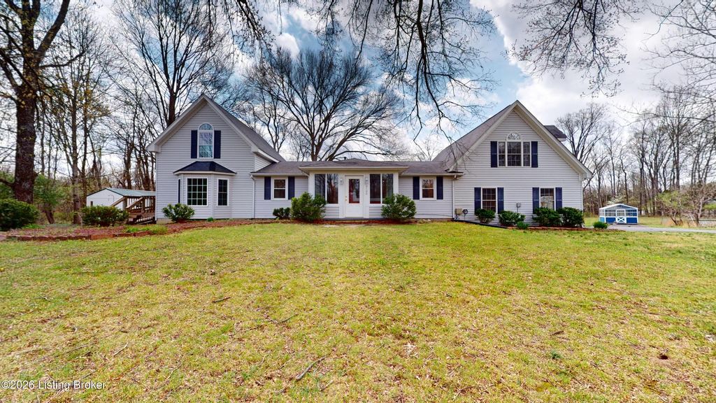 Photo of 2100 Rebel Ridge Rd, La Grange, KY 40031 (MLS # 1713508)