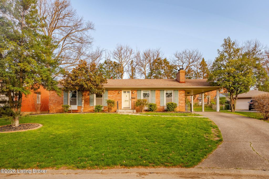 Photo of 3144 Sunny Ln, Louisville, KY 40205 (MLS # 1712308)