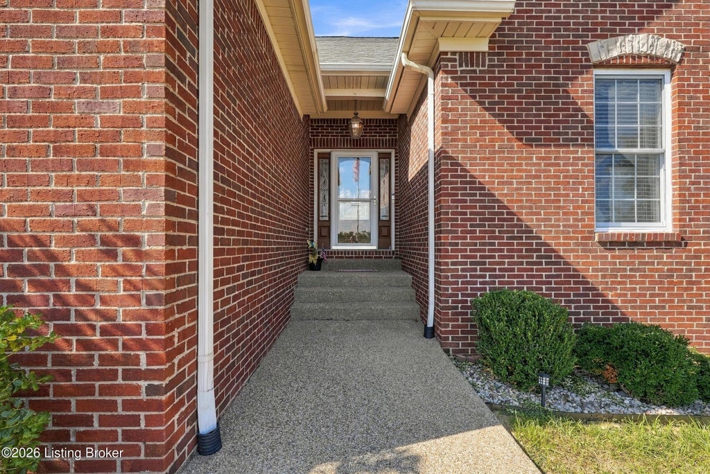 Photo of 108 Maddox Ave, Taylorsville, KY 40071 (MLS # 1729336)