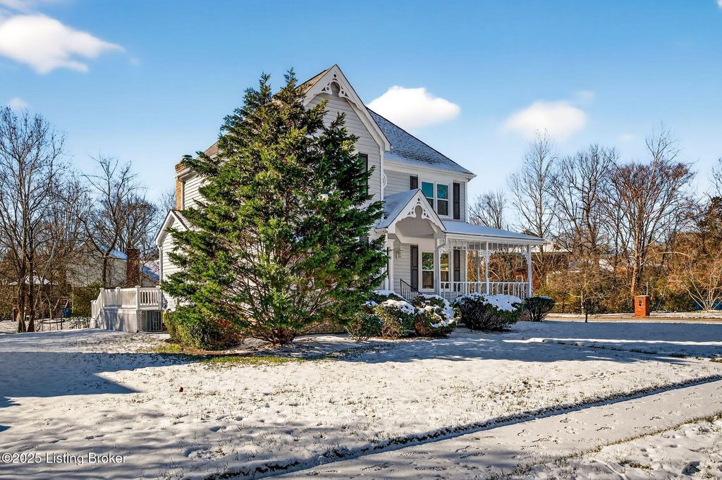 Photo of 12600 Blackthorn Trace, Louisville, KY 40299 (MLS # 1705449)