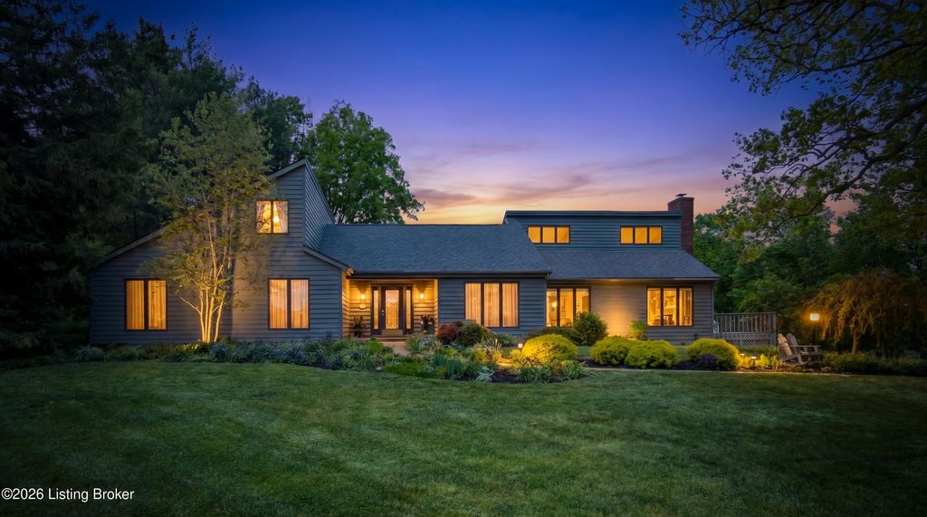 Photo of 172 Hebron Rd, Shelbyville, KY 40065 (MLS # 1715919)