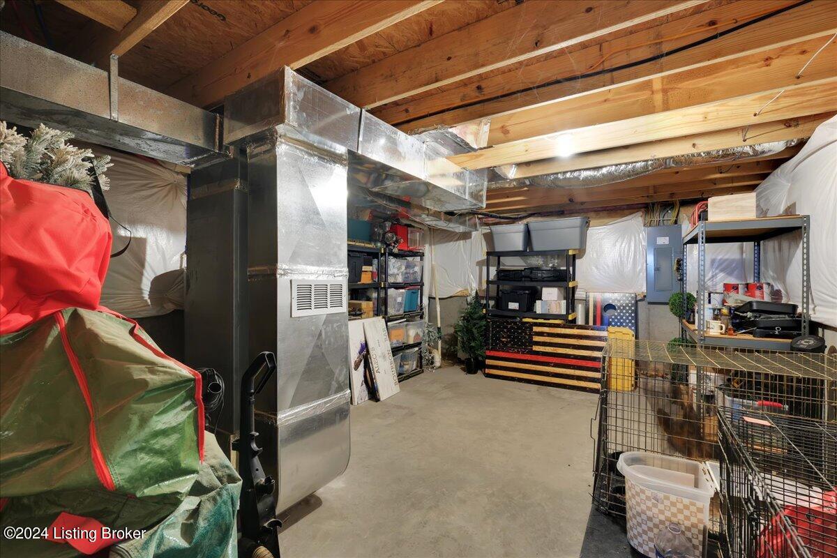 11110 Kaufman Farm Dr, Louisville, Kentucky image 45