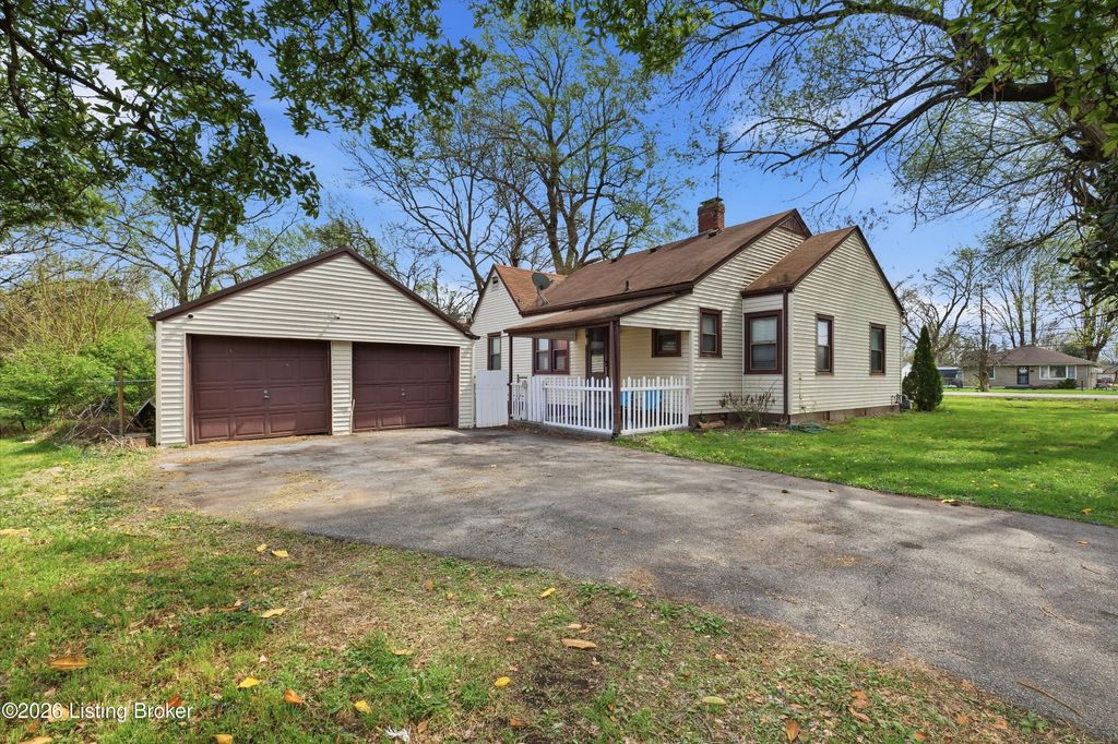 Photo of 2907 Ralph Ave, Louisville, KY 40216 (MLS # 1713784)
