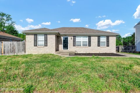 Photo of 7804 Texlyn Ct, Louisville, KY 40258 (MLS # 1714961)