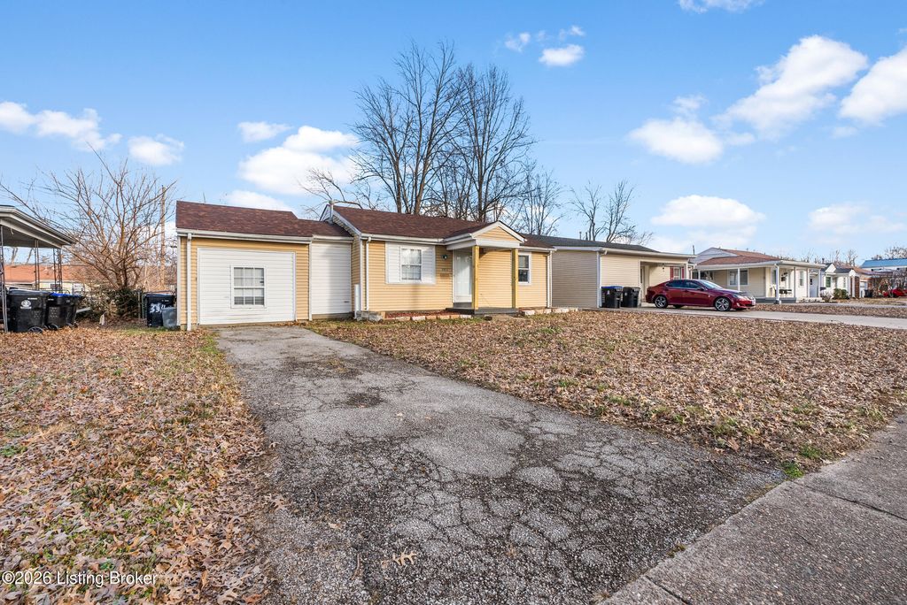 Photo of 5311 Devers Ave, Louisville, KY 40214 (MLS # 1707274)
