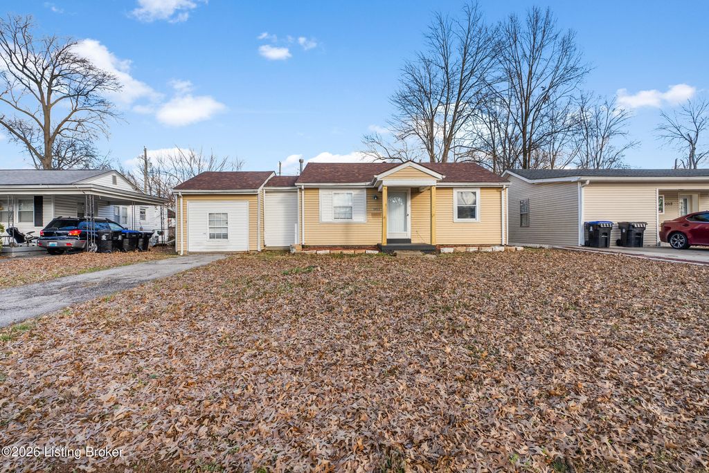 Photo of 5311 Devers Ave, Louisville, KY 40214 (MLS # 1707274)