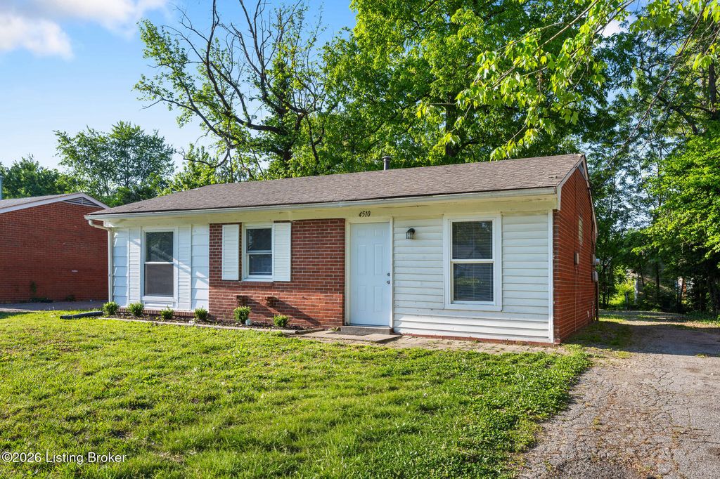 Photo of 4510 Garda Dr, Louisville, KY 40219 (MLS # 1715719)