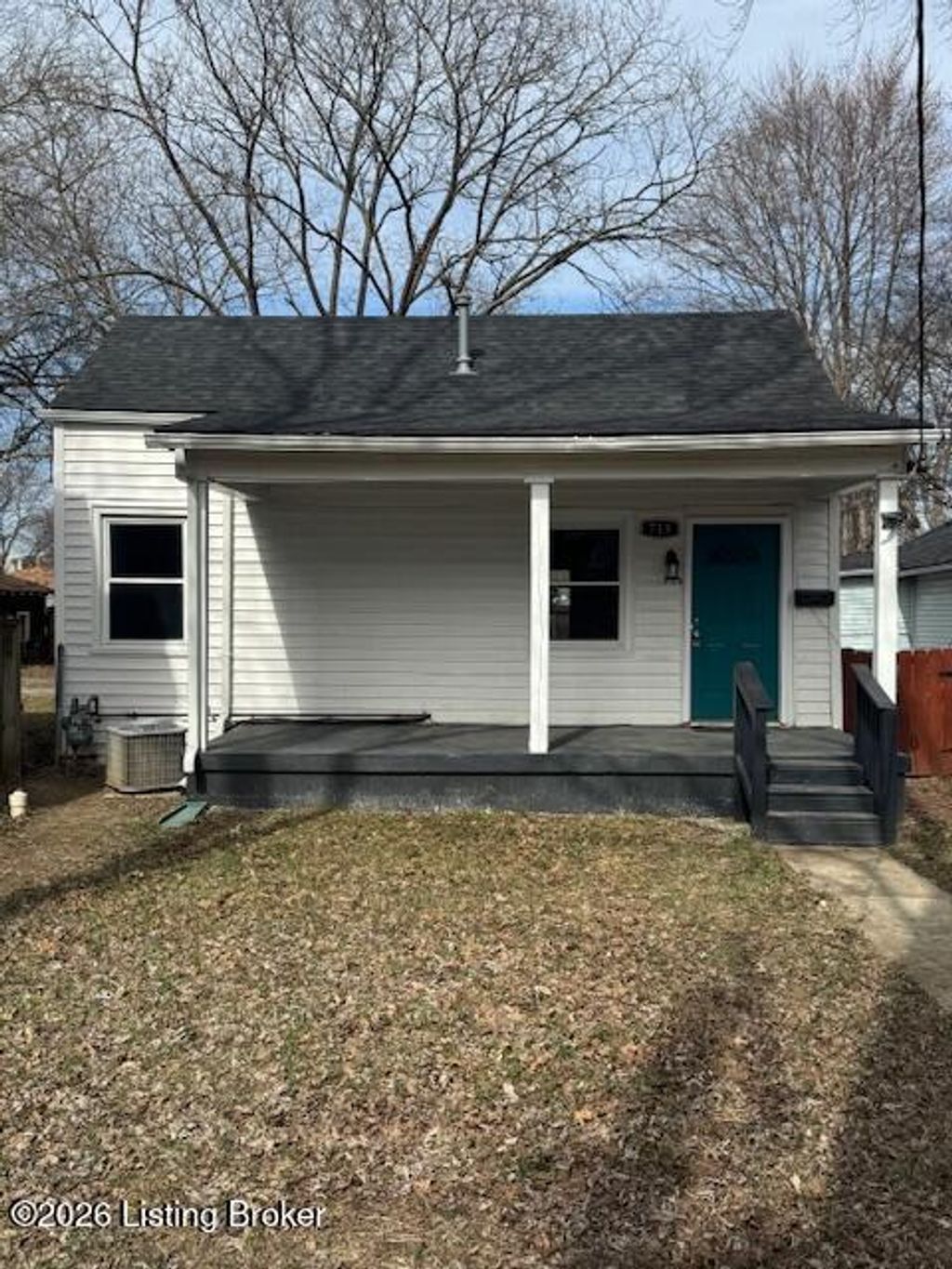 Photo of 715 W Evelyn Ave, Louisville, KY 40215 (MLS # 1709953)