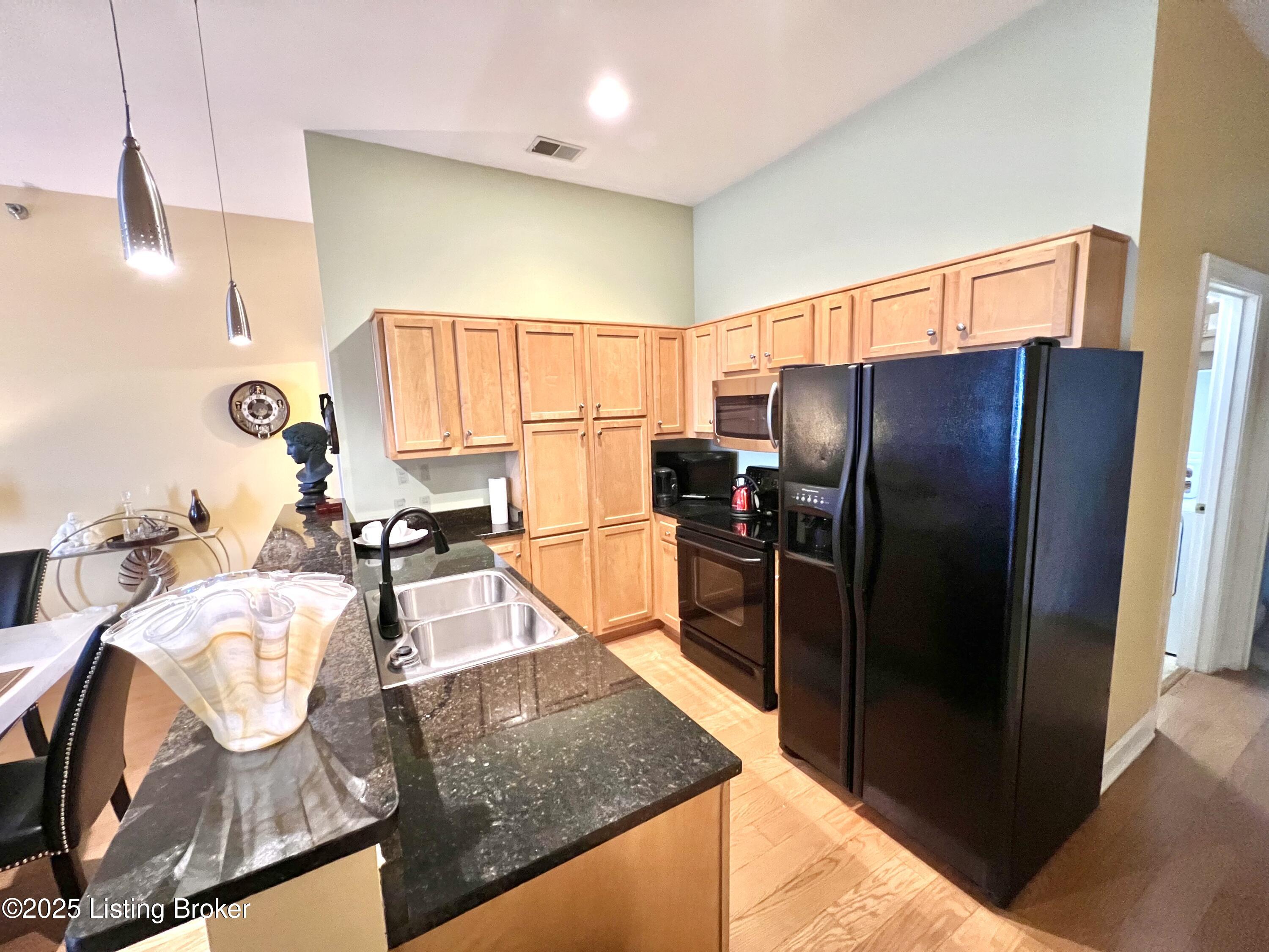 900 S Fifth St #202, Louisville, Kentucky image 30