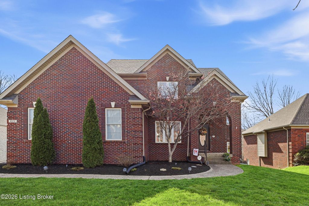 Photo of 3512 Woodmont Park Ln, Louisville, KY 40245 (MLS # 1712616)