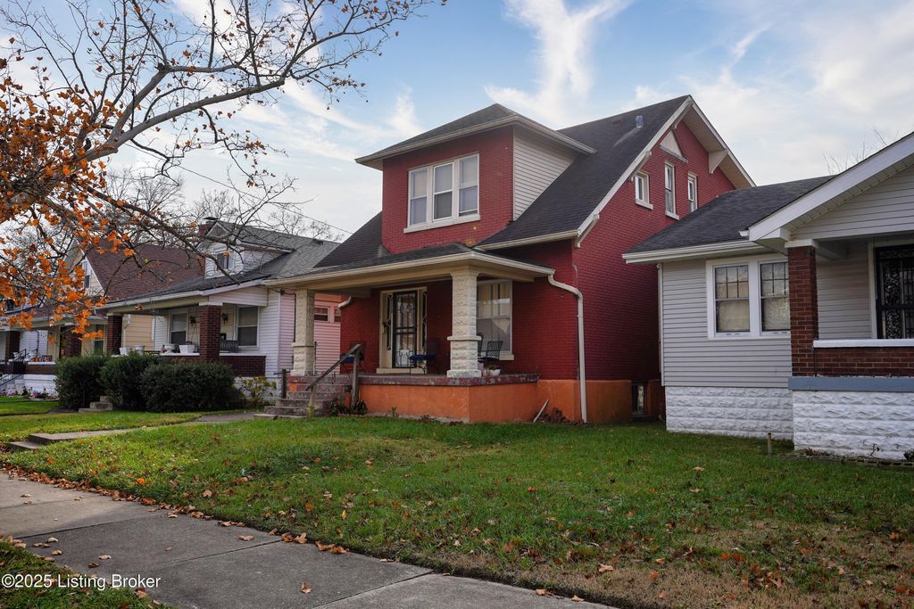 Photo of 4008 Vermont Ave, Louisville, KY 40211 (MLS # 1705938)