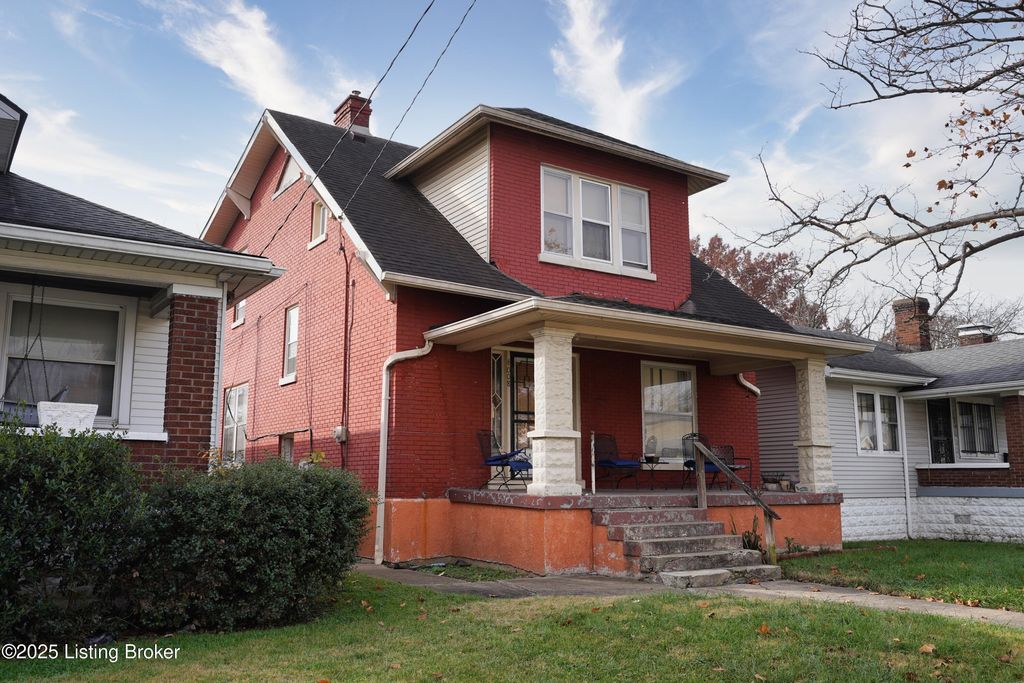 Photo of 4008 Vermont Ave, Louisville, KY 40211 (MLS # 1705938)