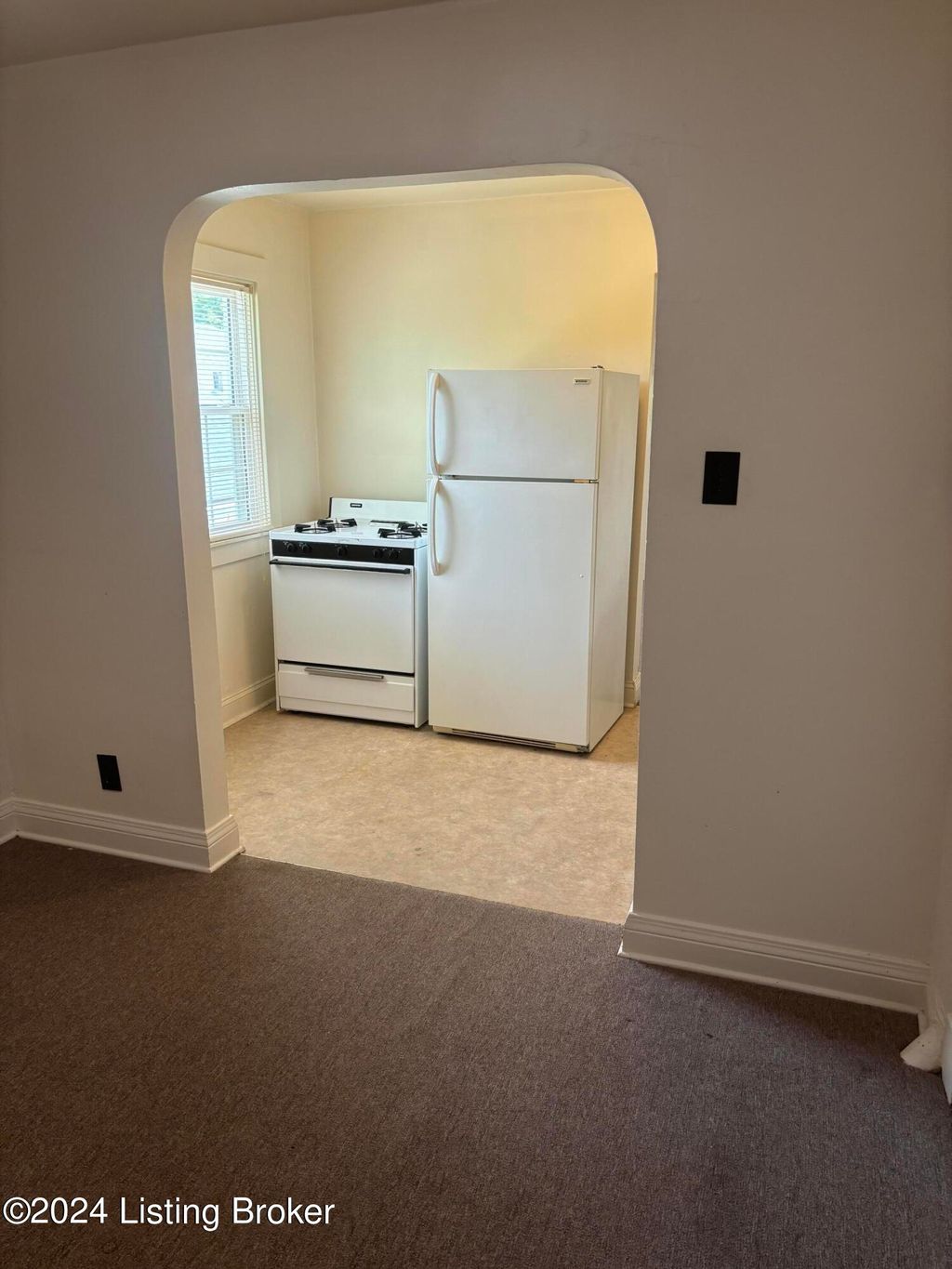 Photo of 306 S Ewing Ave #4, Louisville, KY 40206 (MLS # 1714234)