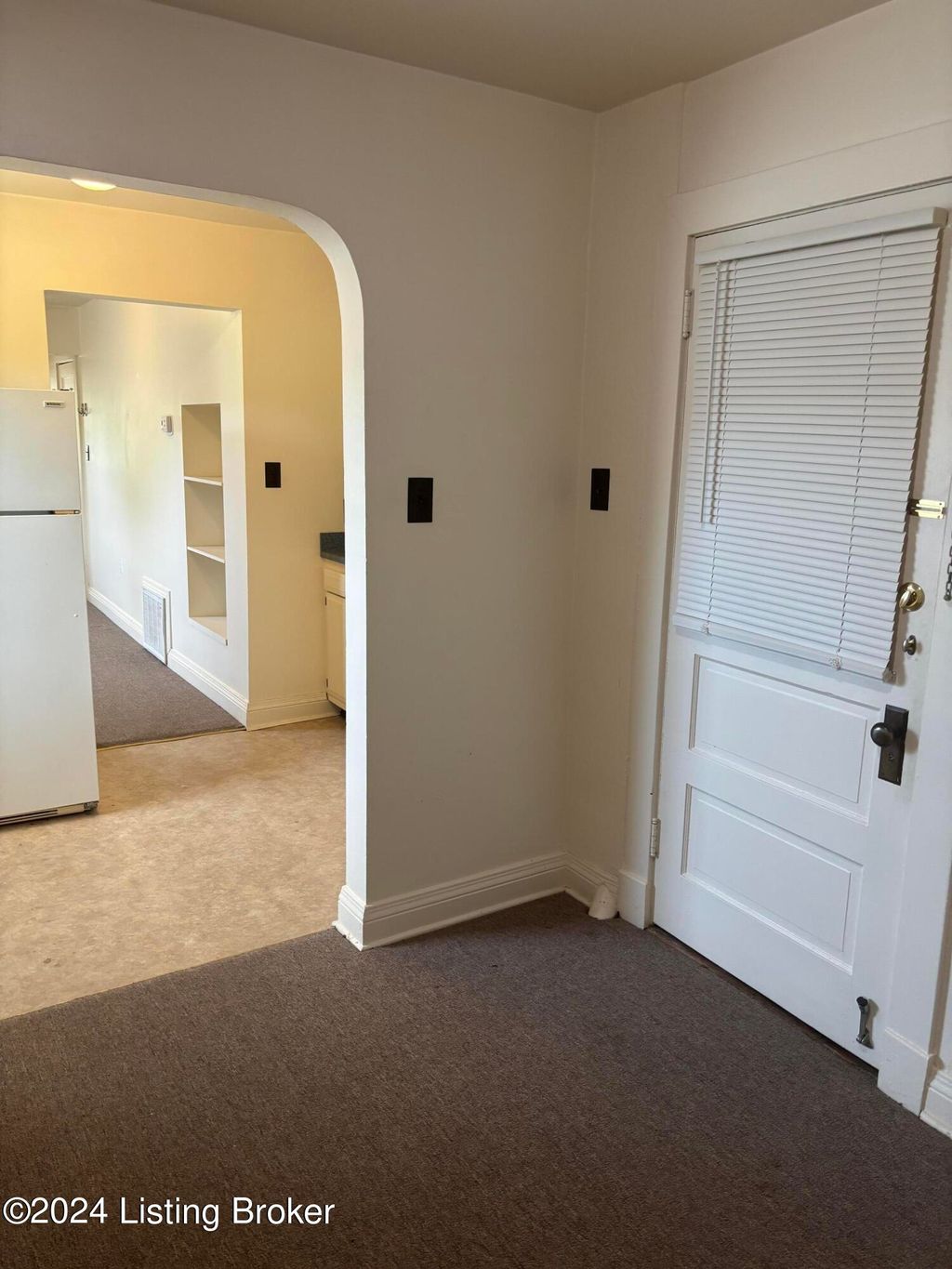 Photo of 306 S Ewing Ave #4, Louisville, KY 40206 (MLS # 1714234)