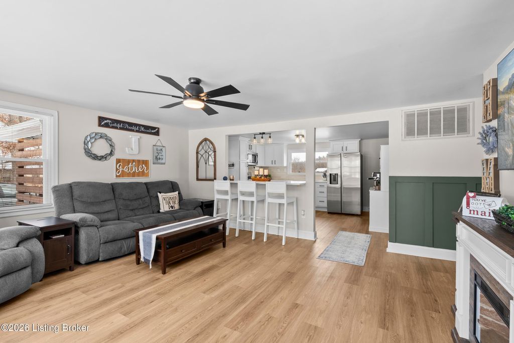 Photo of 2792 W Blue Lick Rd, Shepherdsville, KY 40165 (MLS # 1708488)